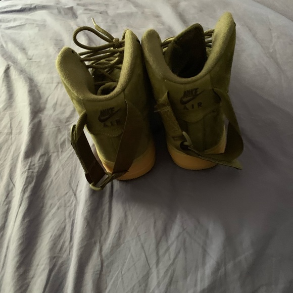 Nike high top air forces. - Picture 4 of 4